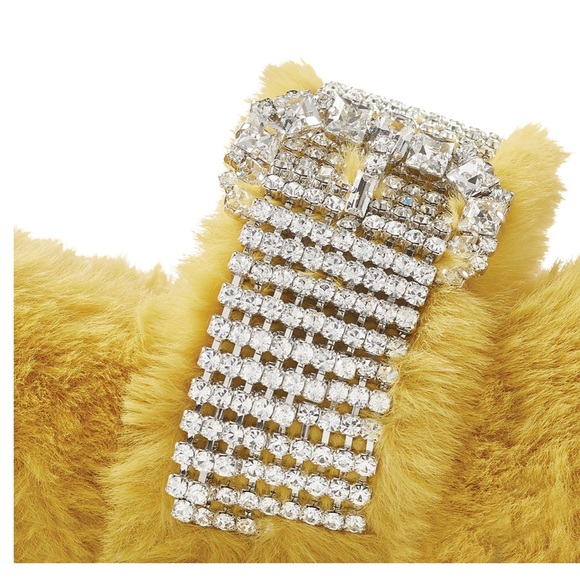 *Last one* JIMMY CHOO Krista Faux Fur Pumps (NEW) - Picture 3 of 13